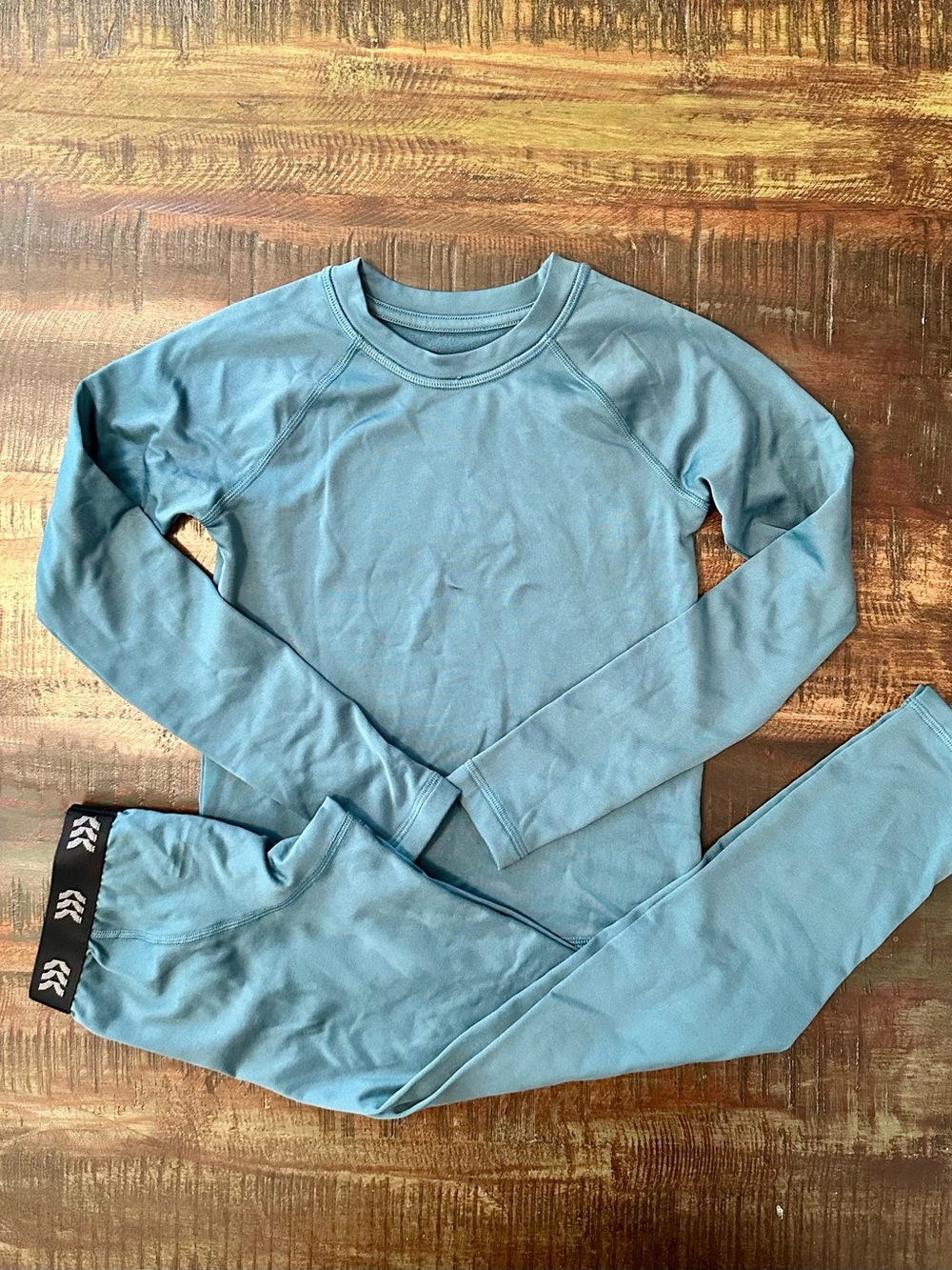 all in motion Blue Thermal Set